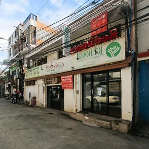 Reddoorz Near Owwa Hotel